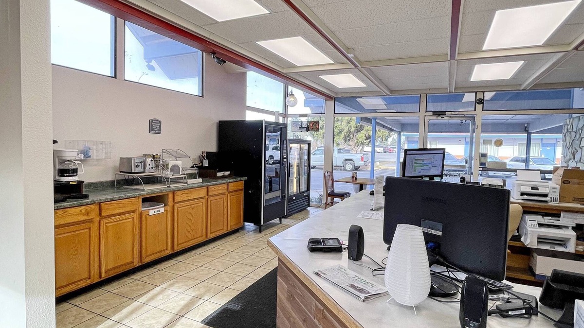 Boardman Hotel | Rodeway Inn Boardman - Hermiston