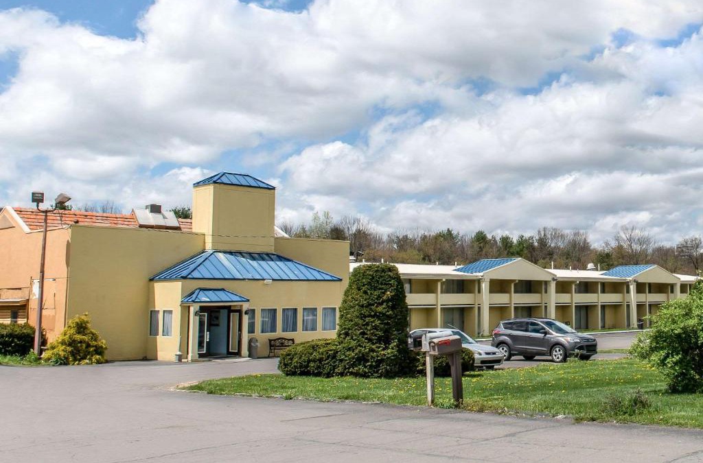Brookville Hotel | Rodeway Inn Brookville