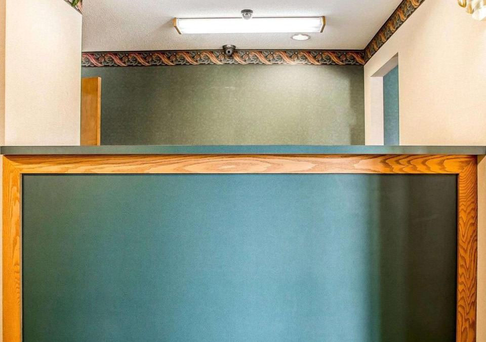 Holiday City Hotel | Rodeway Inn Montpelier