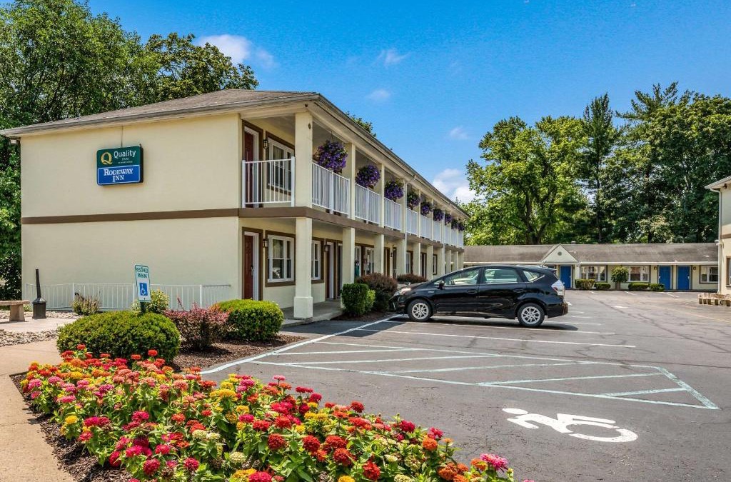 Arlington Hotel | Rodeway Inn Poughkeepsie