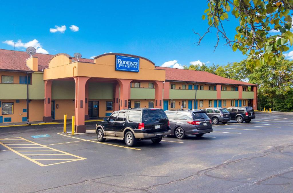 Monroeville Hotel | Rodeway Inn & Suites Monroeville-Pittsburgh