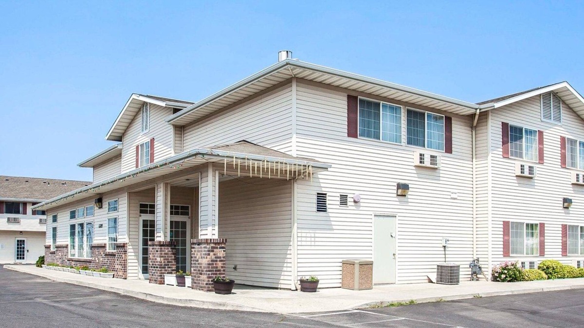 Spokane Valley Hotel | Rodeway Inn & Suites Spokane Valley