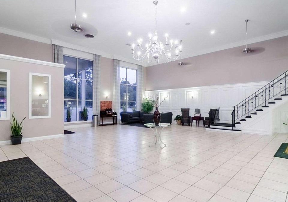 Williamsburg Hotel | Rodeway Inn & Suites Williamsburg Central