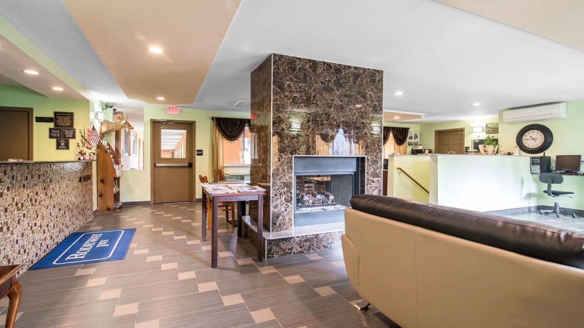 Towanda Hotel | Rodeway Inn Towanda