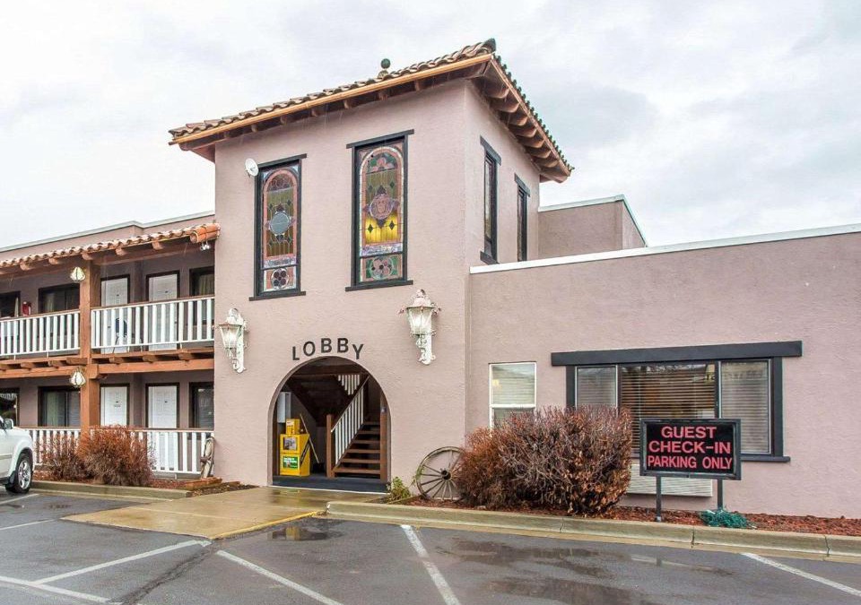 Baker City Hotel | Rodeway Inn
