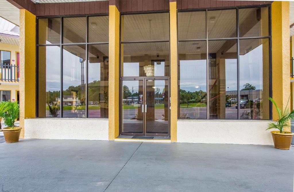 Bonifay Hotel | Rodeway Inn