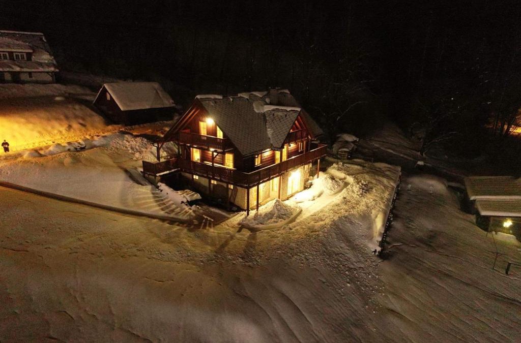 Dolni Dvur Apartment | Rodinný dům na Sluneční stráni