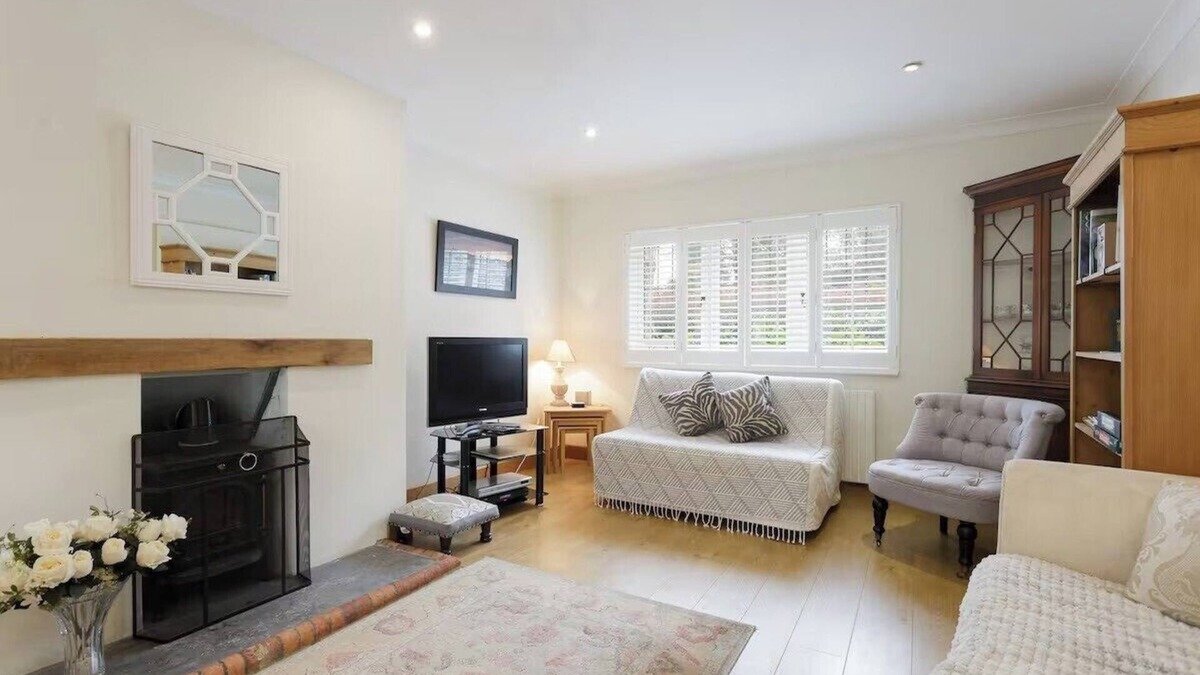 Rogate Cottage | Rogate Cottage Retreat