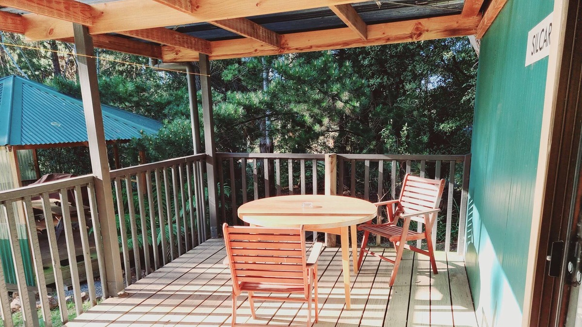 Claude Road House | Roland B&B