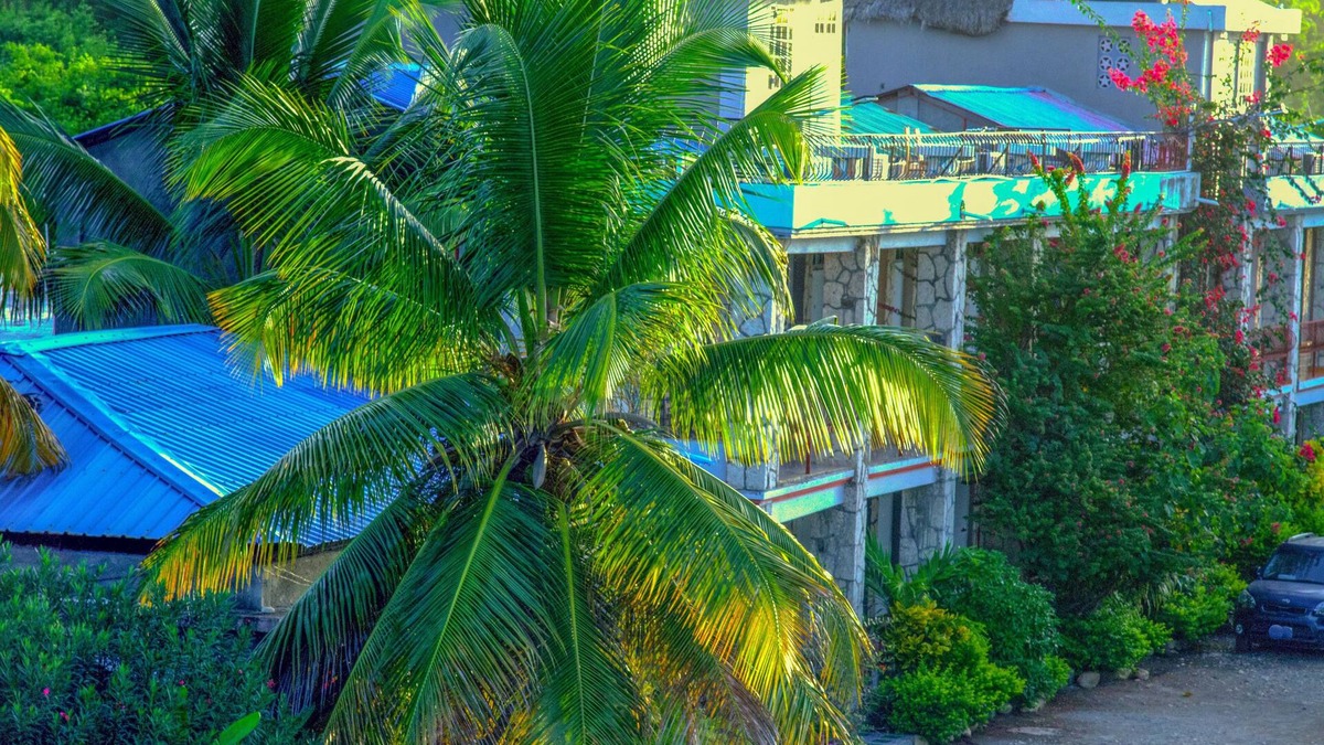 Jacmel Hotel | Rollanda Hotel Restaurant
