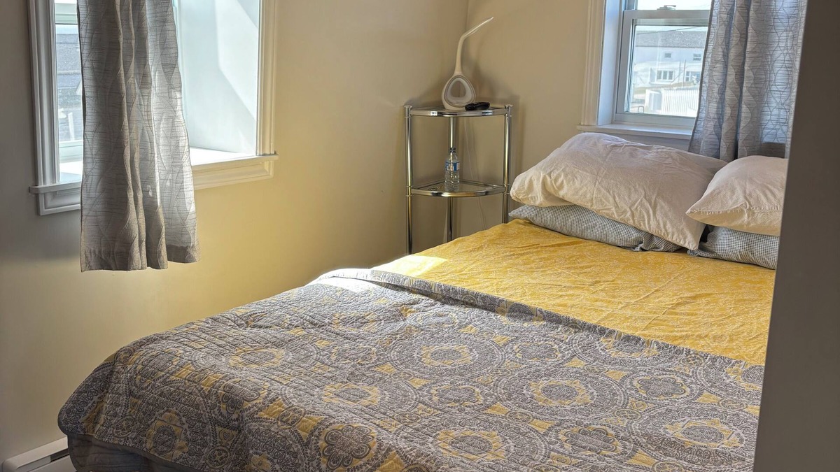 Bonavista House | Rolling Cove Cottage- 3 Bedroom House with Covered Hot Tub. Central Location.