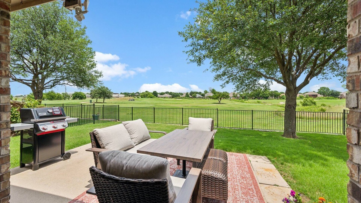 McKinney House | Rolling Greens Retreat – Views, Comfort, Calm
