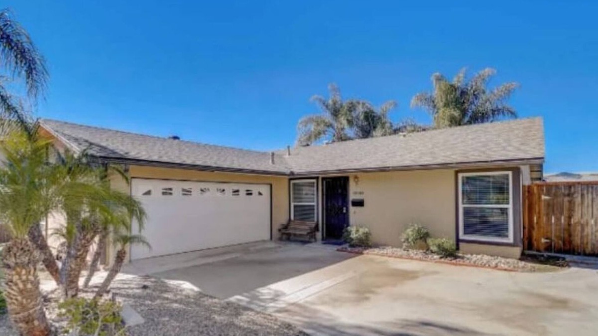 Santee House | Rolling Hills