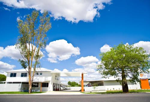 Roma Hotel | Roma Central Motel