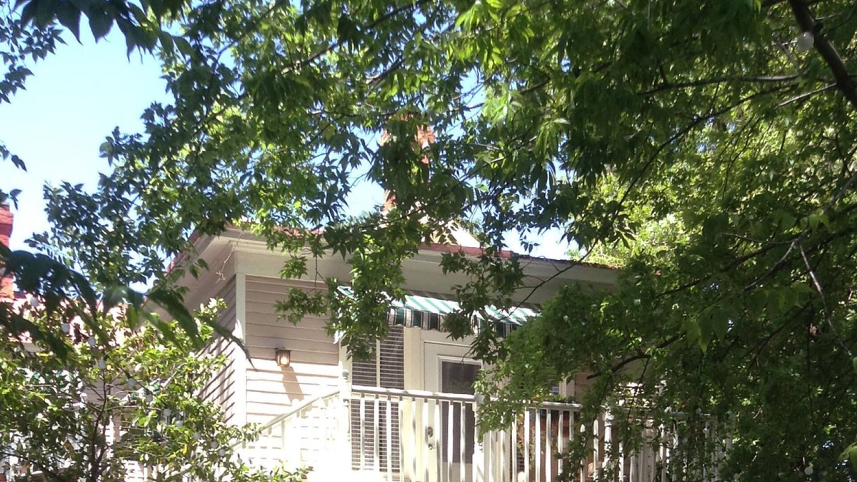 Downtown Little Rock Cabin | Romance, Charm & Privacy for the Perfect Getaway Cottage