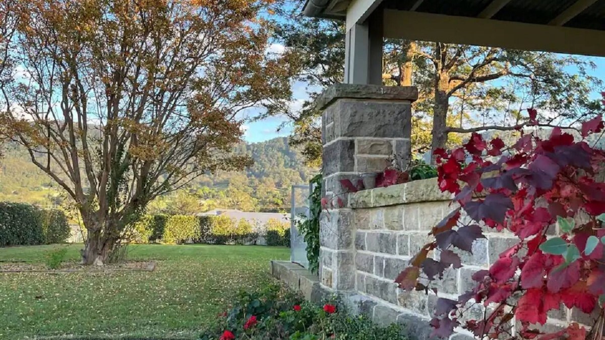 Kembla Grange House | Romantic 1890s Abode - Special Event Accommodation