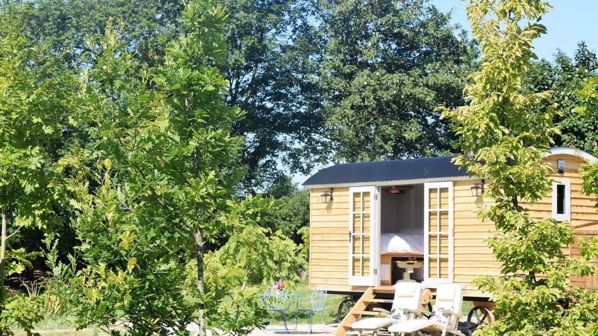 Wedmore Cabin | Romantic and peaceful in a stunning location