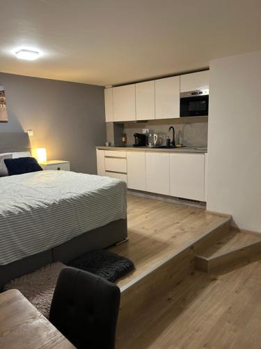 Nusle Apartment | Romantic apartment by the city center