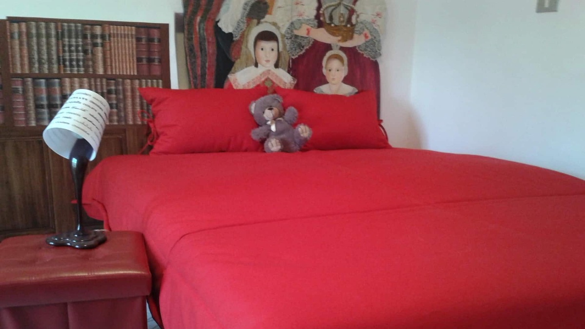 Venaria Reale Apartment | Romantic artistic studio apartment, with equipped kitchen, overlooking the palace. Breakfast incl