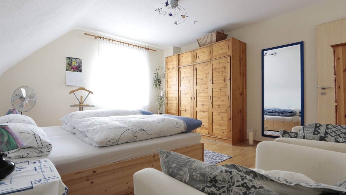Tauberbischofsheim Apartment | Romantic attic apartment (70sqm) directly on the Main - Tauber - Radach cycle path