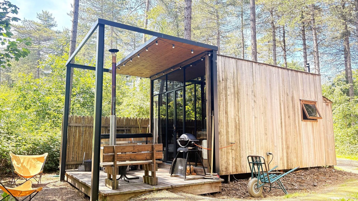 Maaseik House | Romantic cabin for 2 persons with hot tub