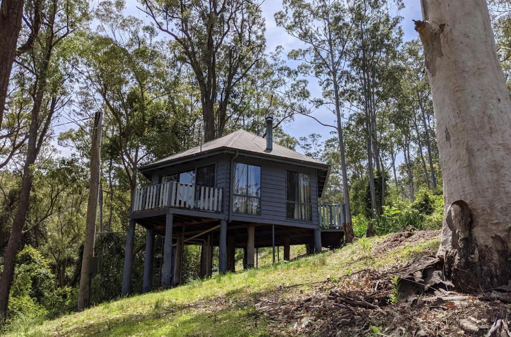 Bandon Grove Ski Chalet | Romantic Cabin Escapes Barrington Tops - Lorikeet