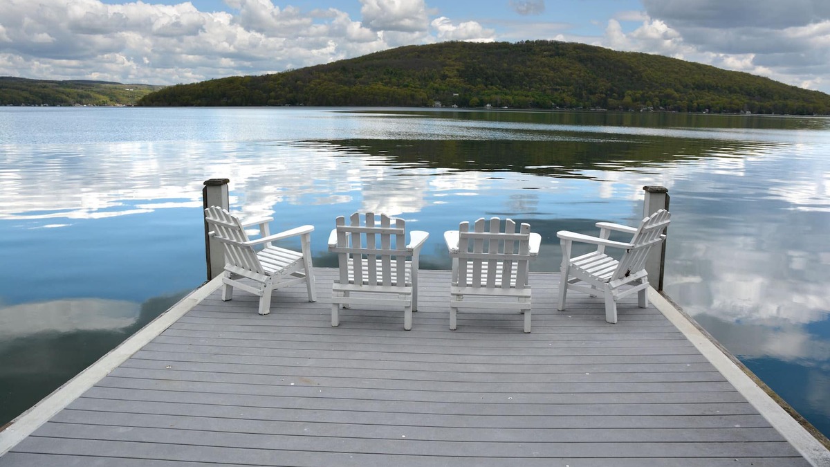 Hammondsport House | Romantic Cabin On-the-Water w/Breathtaking Views; Beach Fire Pit! 100' Long Dock