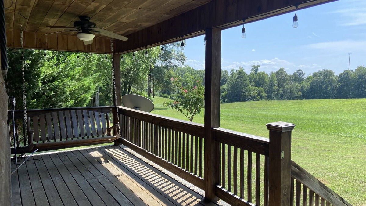 Moore Cabin | Romantic Cabin