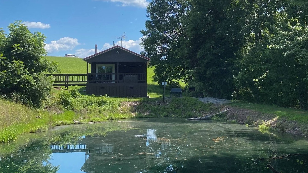 Logan Cabin | Romantic cabin with fishing and hot tub