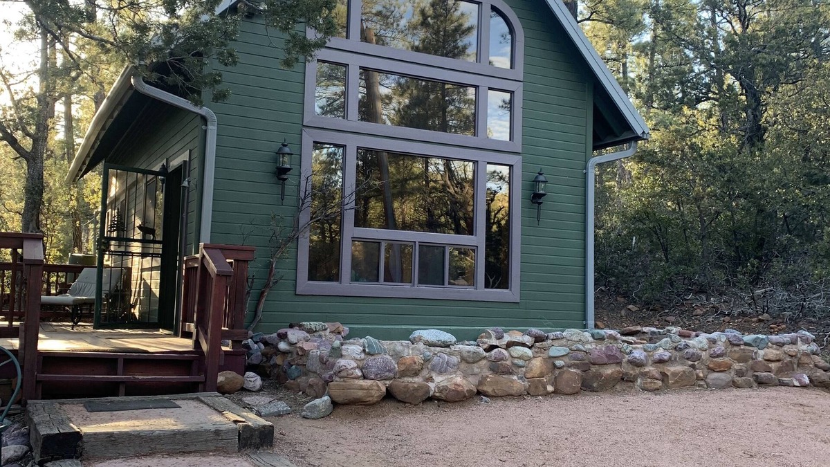 Payson Cabin | Romantic Chalet in the Forest