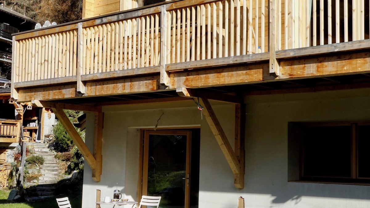 Zinal Apartment | Romantic Chalet Studio - 5 Mins From the ski Lifts
