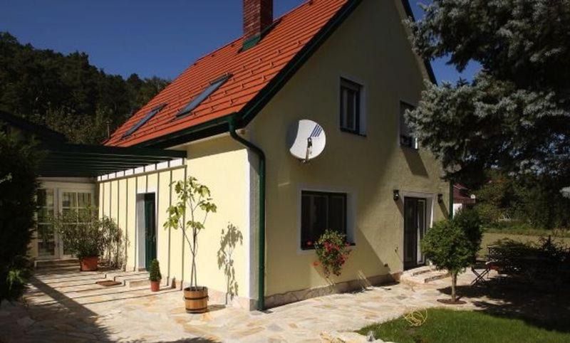 Bad Erlach House | Romantic Cottage