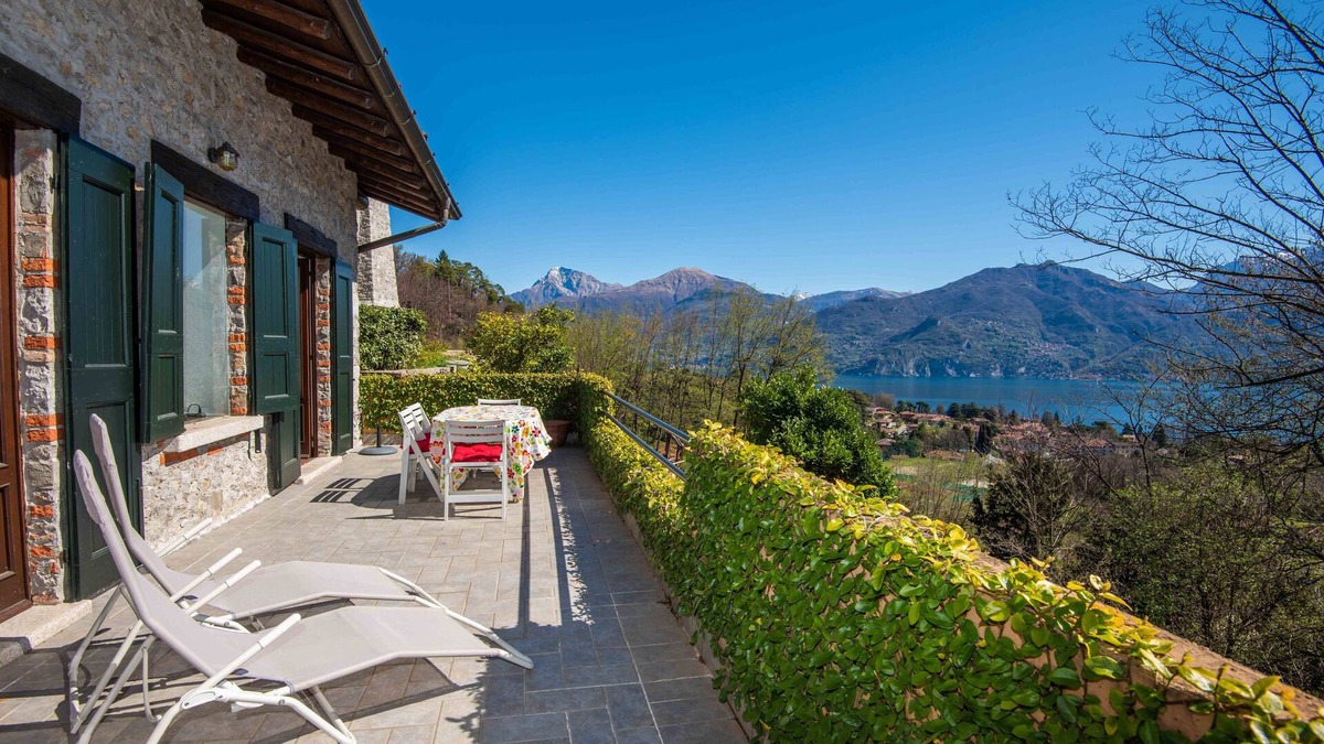 Menaggio Cottage | Romantic cottage on Lake Como