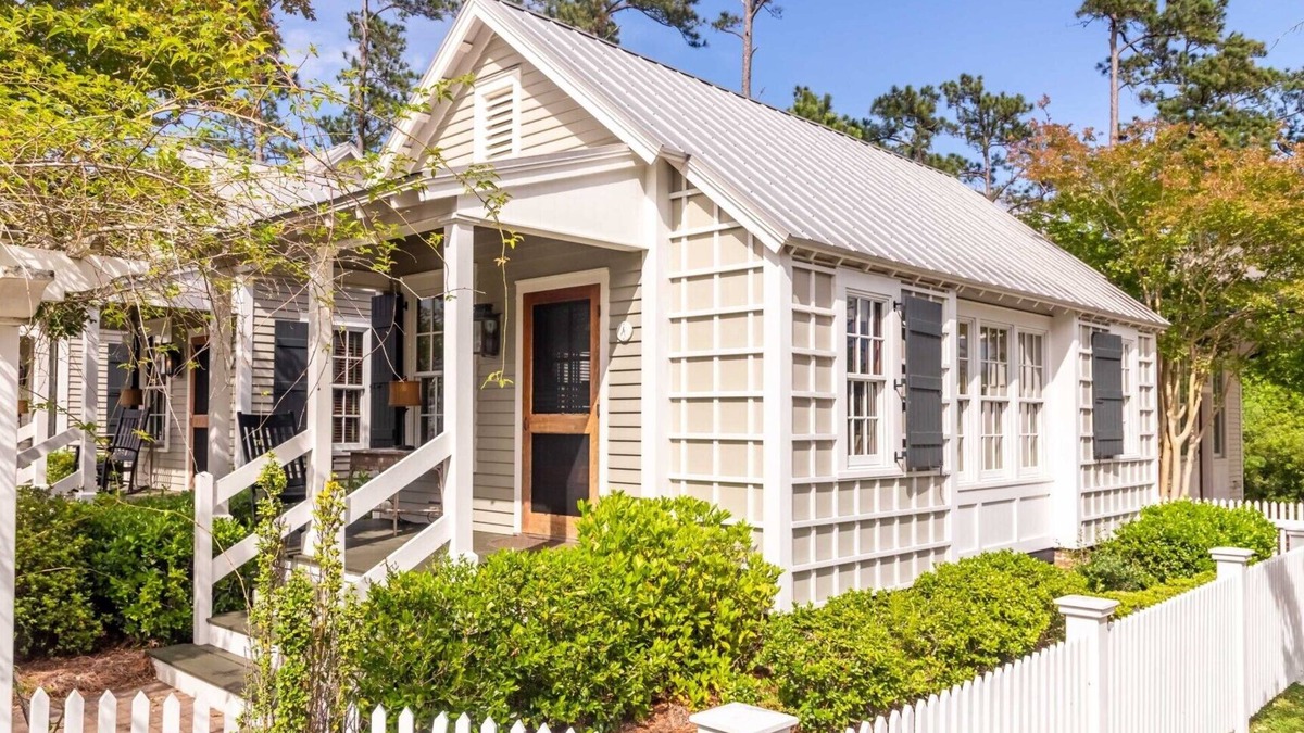 Oriental Cottage | Romantic & Cozy Retreat for Two – River Dunes