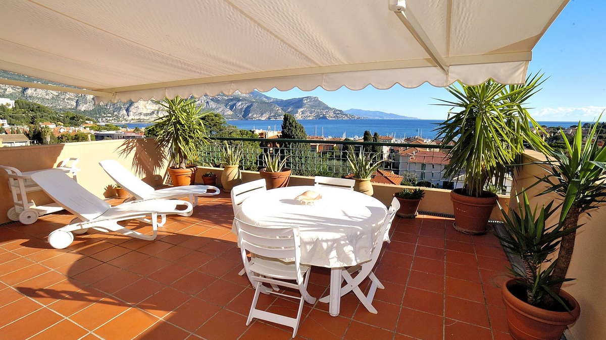 Cap-Ferrat Apartment | Romantic Apartment with Amazing SEA VIEW WI-FI & PARKING