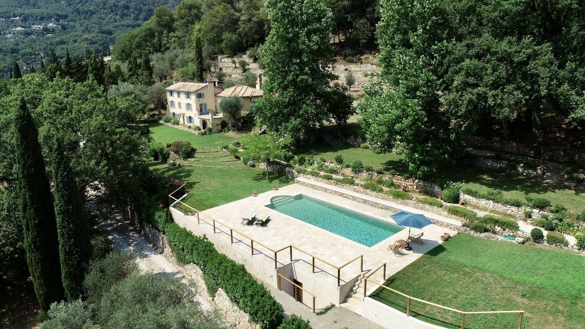 Cabris Villa | Romantic French Farmhouse with Panoramic Views 12