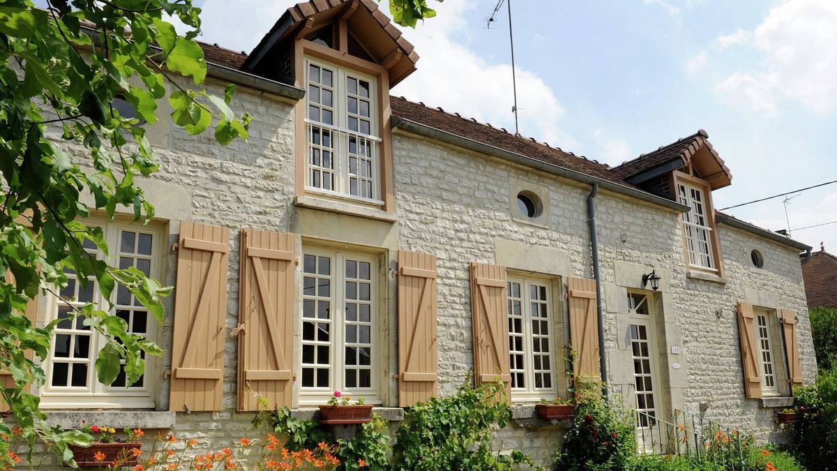 Bligny Cottage | Romantic gîte in quiet village for Champagne lovers