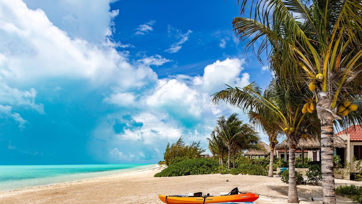 Long Bay House | Romantic Getaway, LOWEST DENSITY on the Island, STAND ALONE BUNGALOWS!