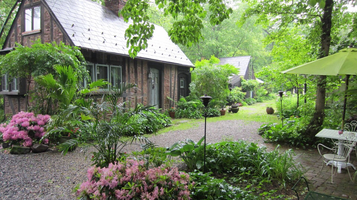 New Hope Cottage | Romantic Herringbone Cottage - In Our Little English Village
