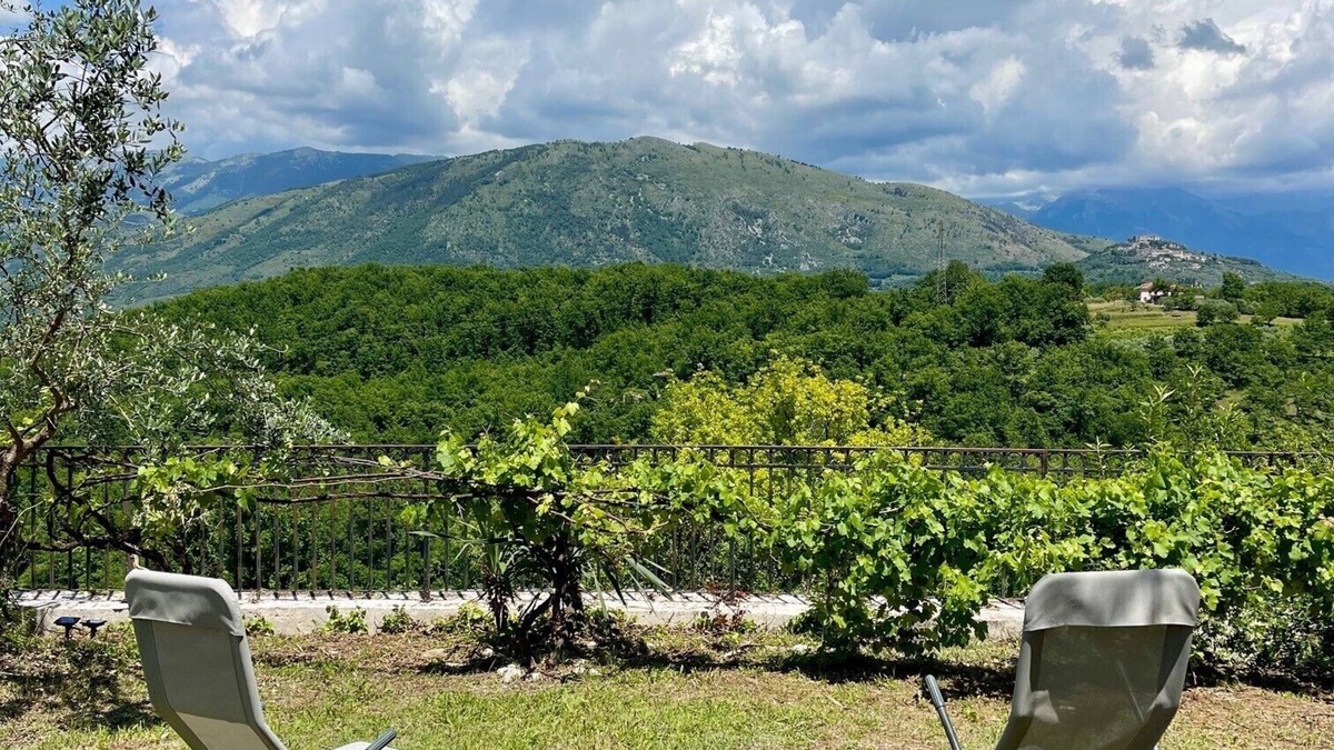 Fontechiari House | Romantic home in a quaint Italian village.Small dogs allowed
