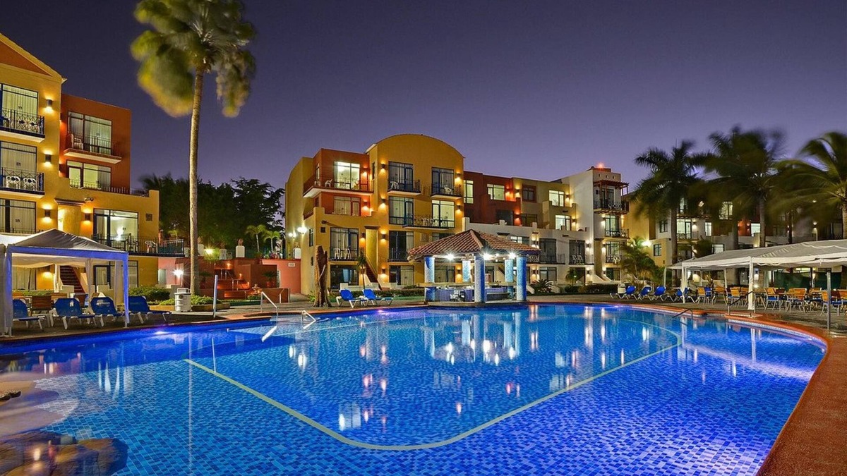 Las Gaviotas Resort | Romantic Honeymoon Suite in a Mexican Oasis!