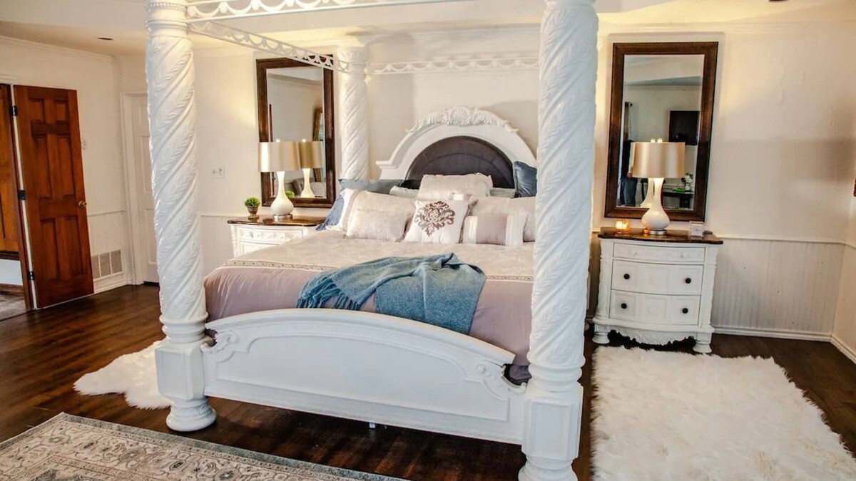 Valley View Bed & Breakfast | Romantic Honeymoon Suite in Bed & Breakfast