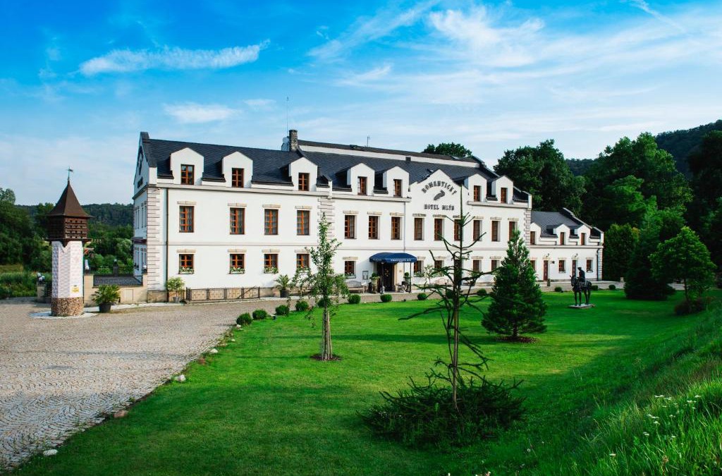 Karlstejn Hotel | Romantic Hotel Mlýn Karlstejn