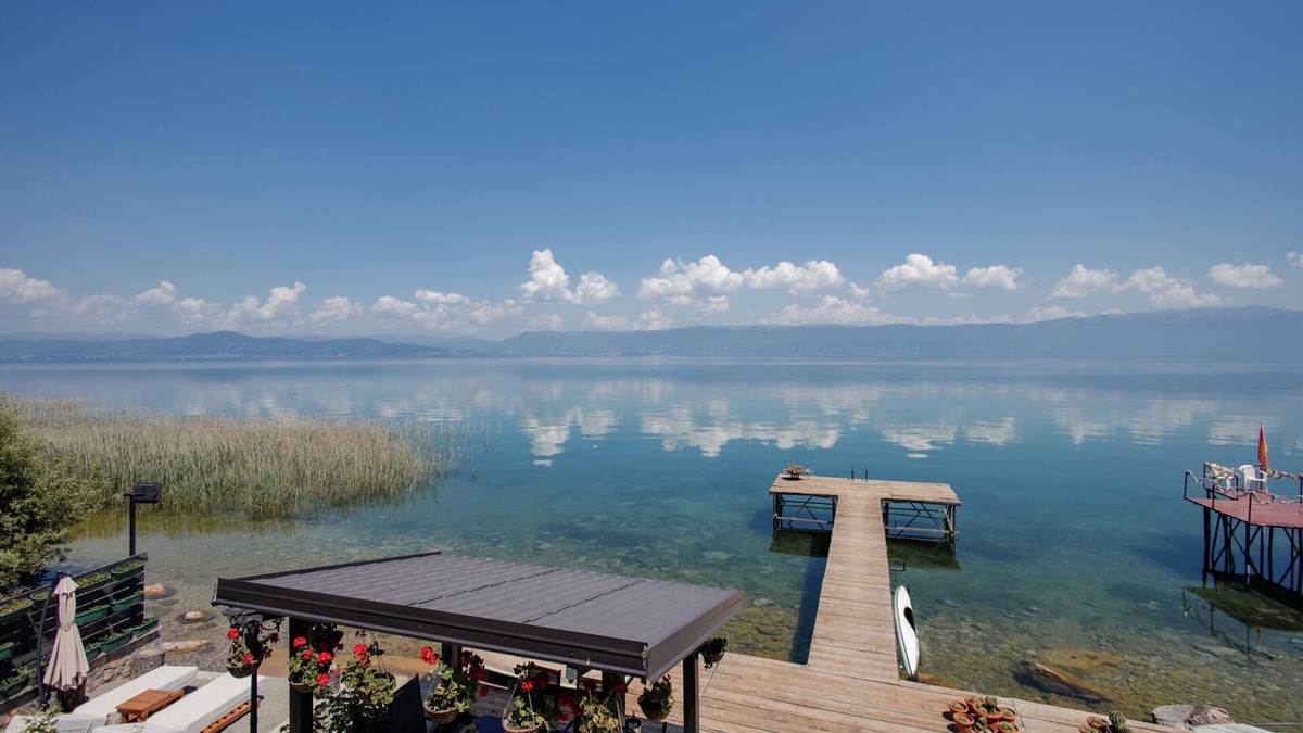 Radozda Villa | Romantic lakeside villa with a private beach!