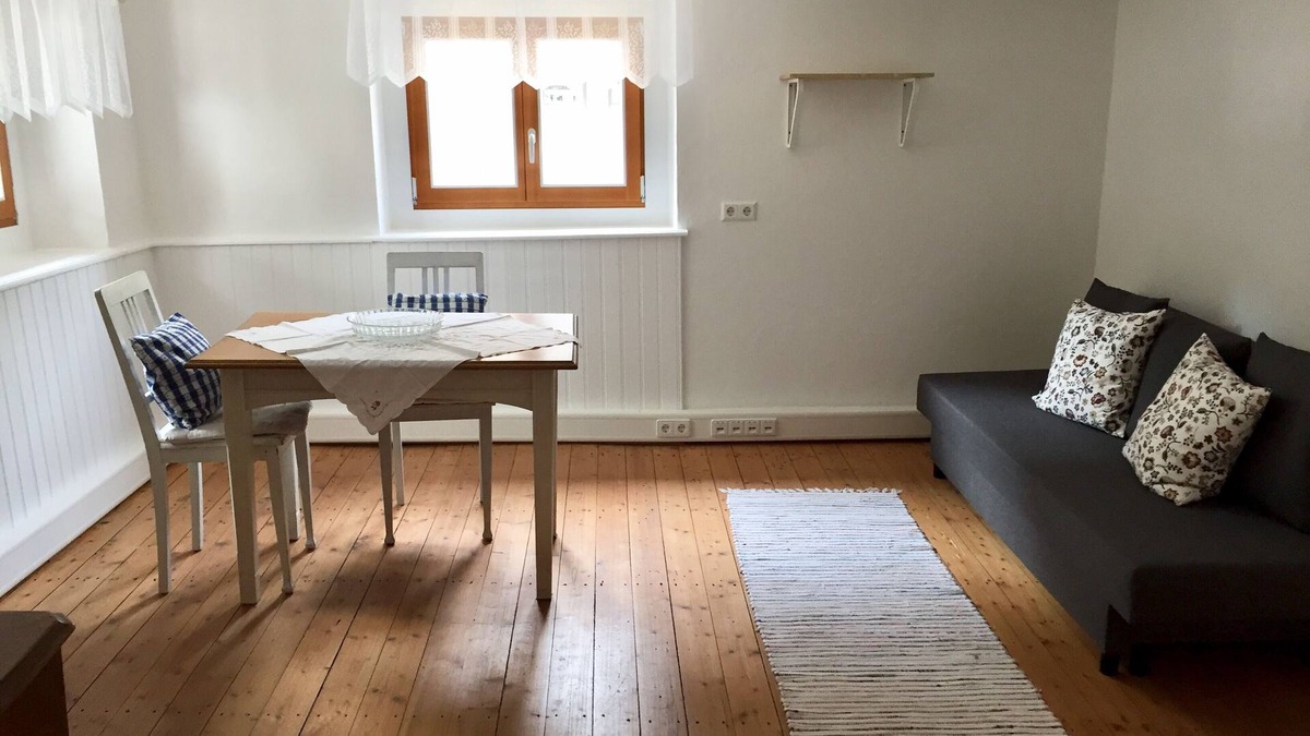Herdern-Nord Apartment | Romantic, listed holiday apartment in Freiburg-Herdern on the church square