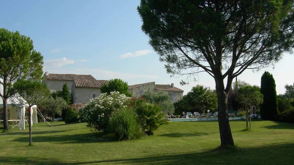 La Garde-Adhemar Cottage | Romantic LOFT in 18th century Provencal farmhouse