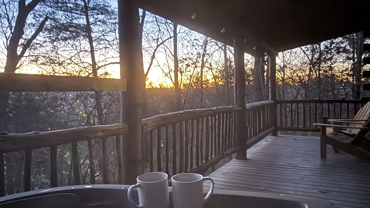 Branson Cabin | Romantic Log Cabin Escape Near Branson