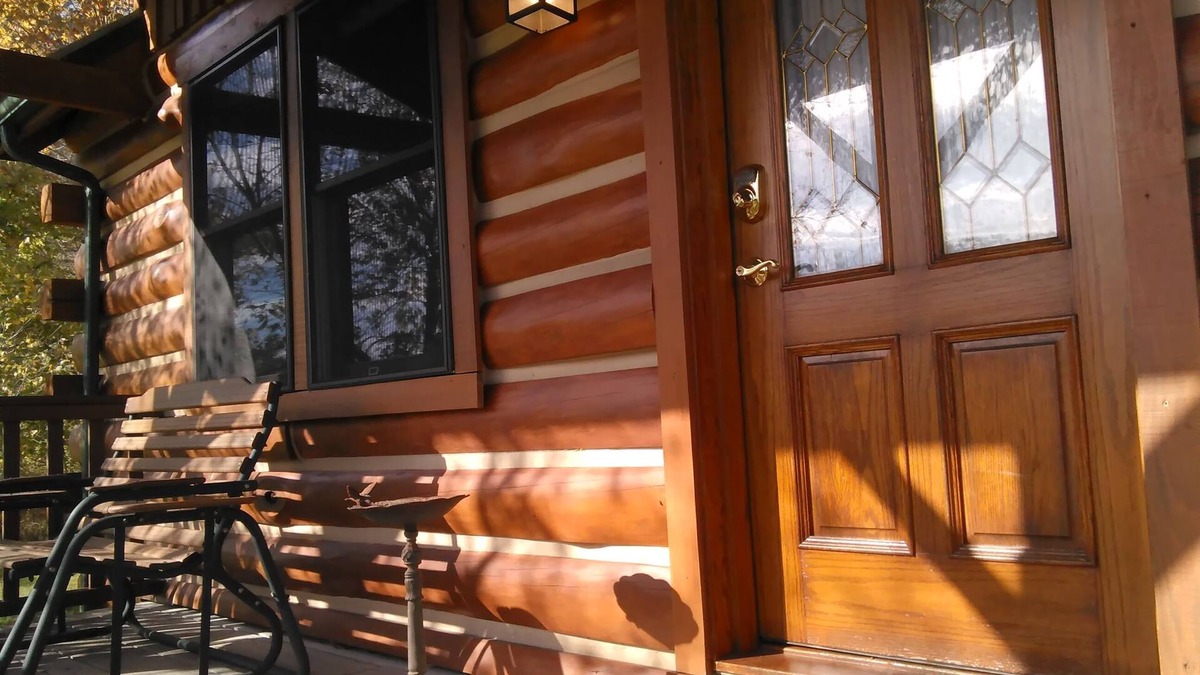 Stockwell Cabin | Romantic log cabin getaway--45 min NW of Indianapolis