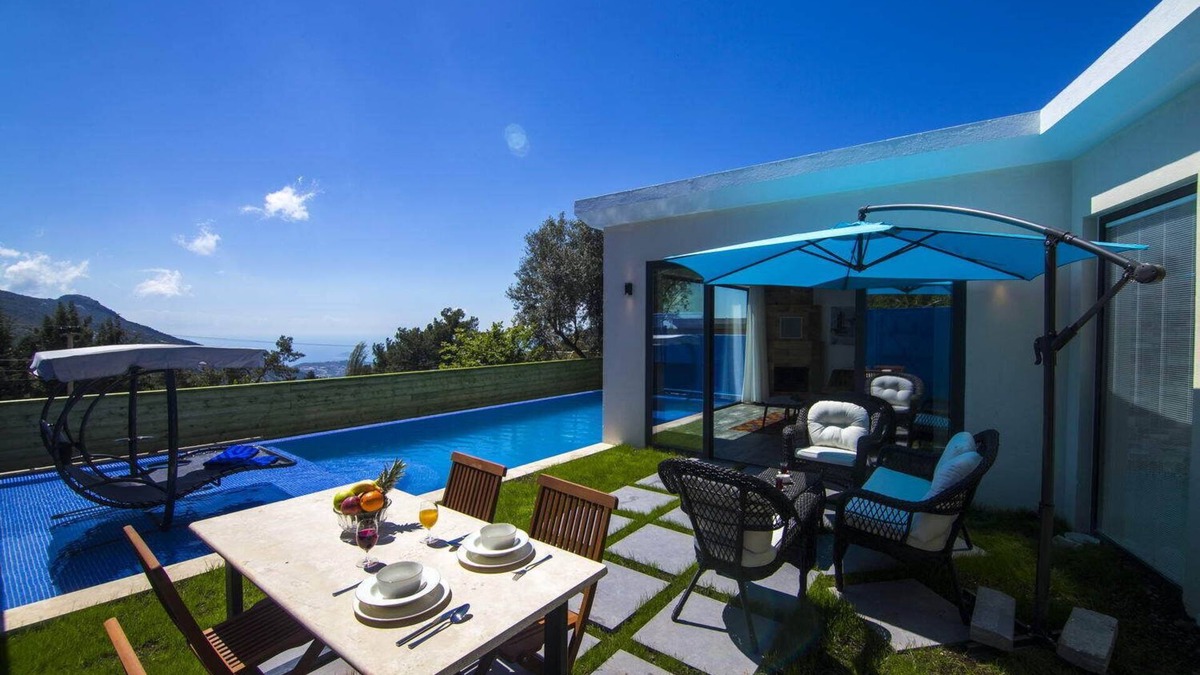 Islamlar Villa | Romantic luxury "honeymoon" hideaway in the hills above Kalkan in a rural idyll
