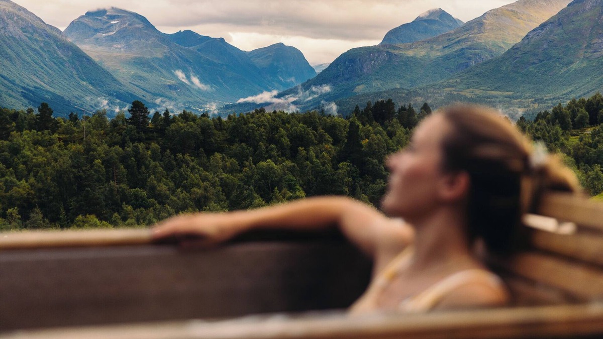 Møre og Romsdal Cabin | Romantic Luxury Cabin in the Norwegian Alps, Near UNESCO Geirangerfjord